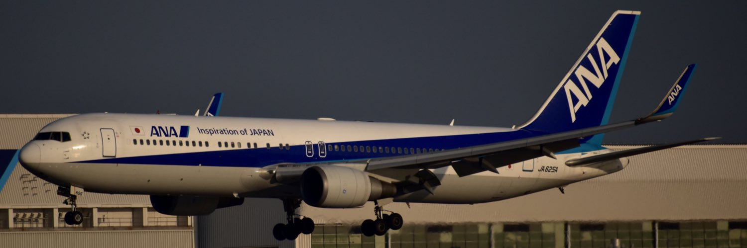 likeB767's profile banner image