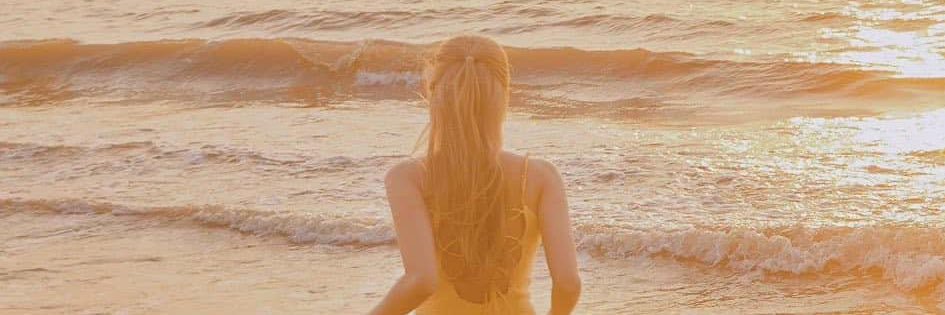 luv 김 지 수 banner