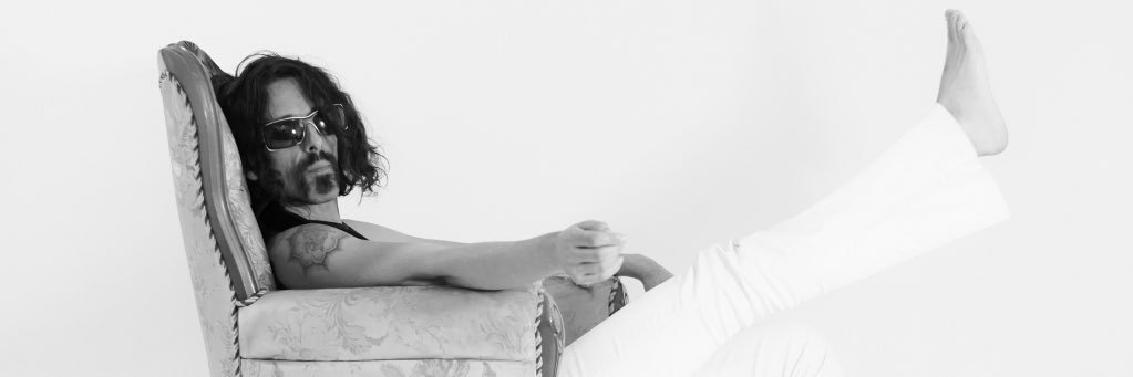 LA SUITE BIZARRE banner