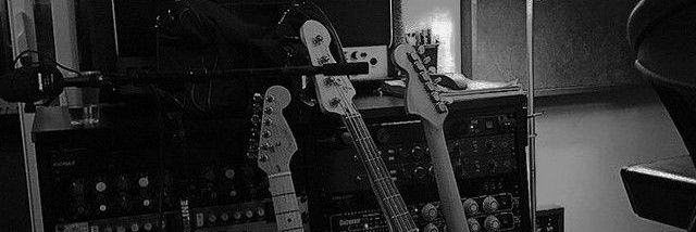 * banner