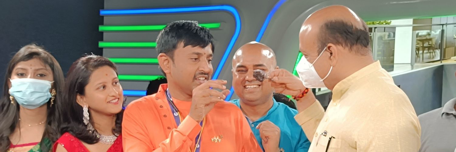 ravishiv's profile banner image