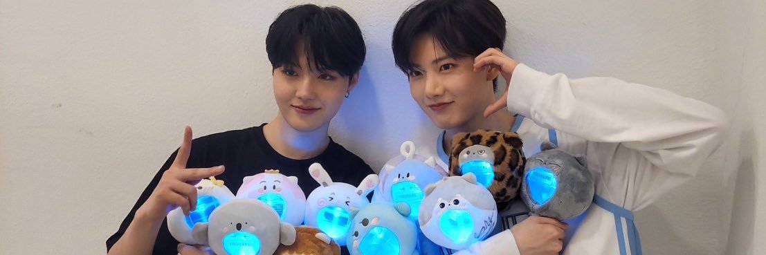 913___139's profile banner image