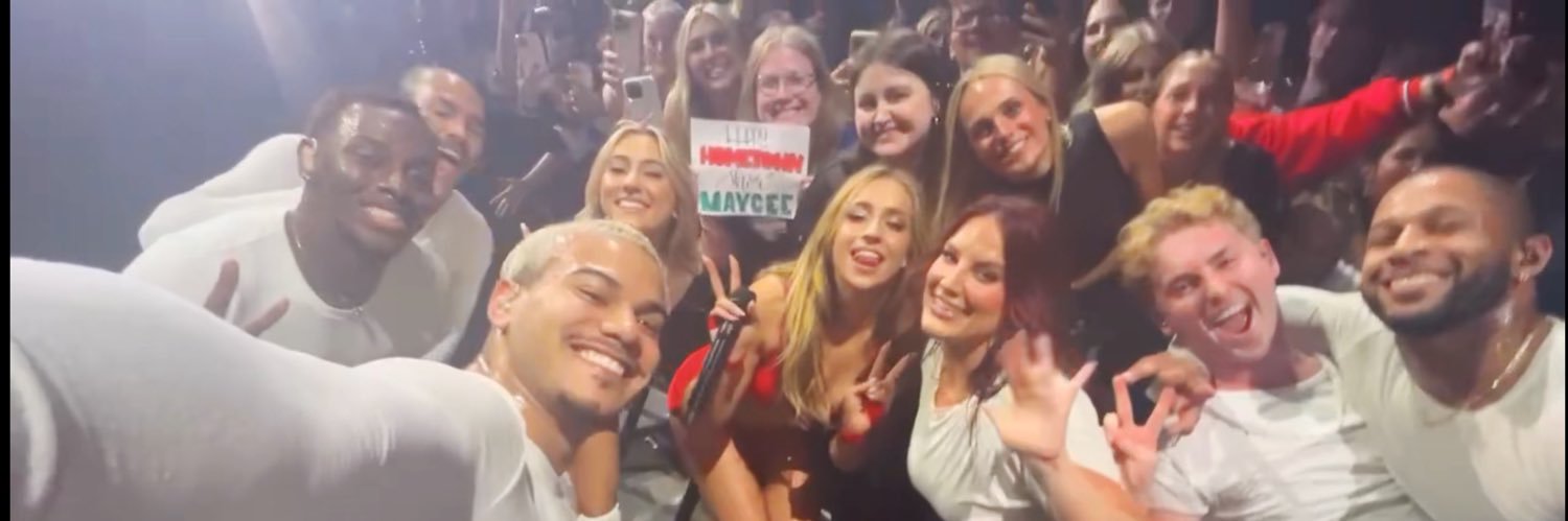 𝙎𝘼𝙍𝘼 ⋆✴︎˚｡⋆ banner