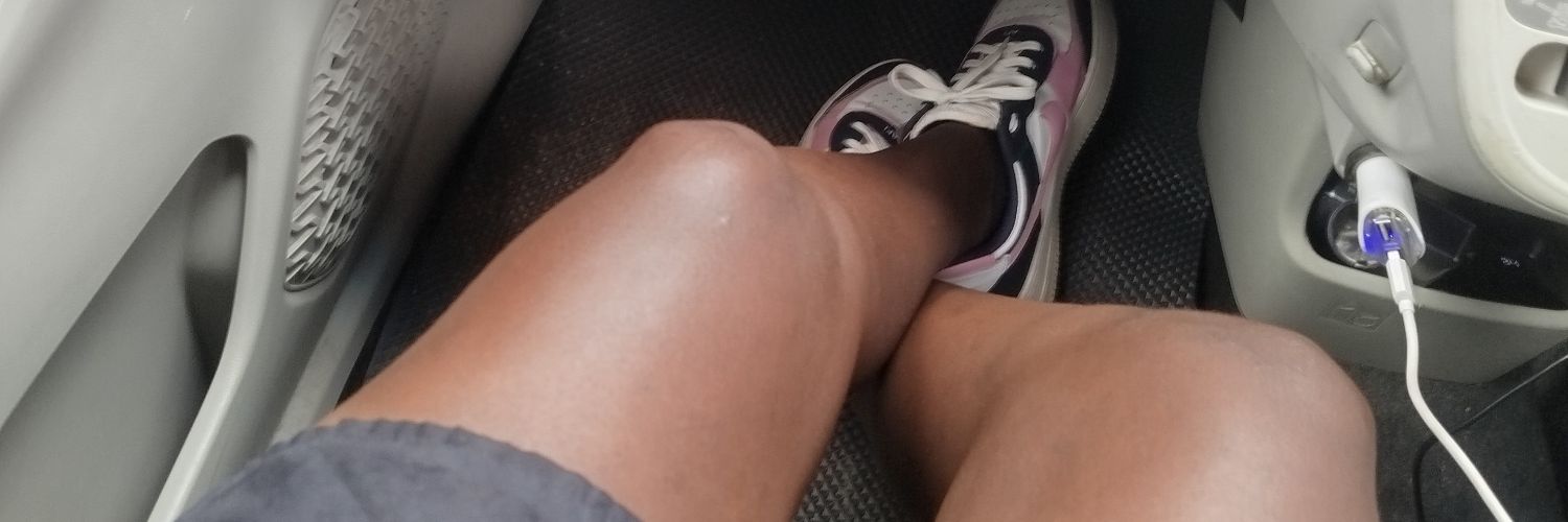 Chumbaa🦋💜 banner