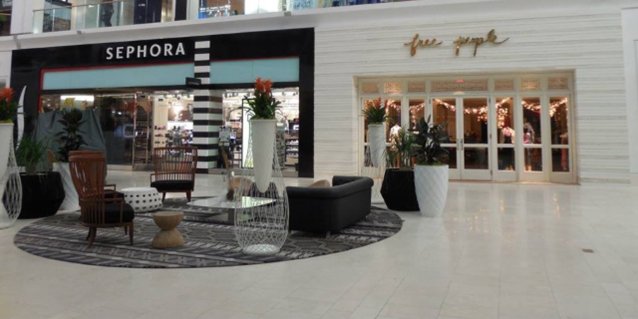 Fashion Square banner