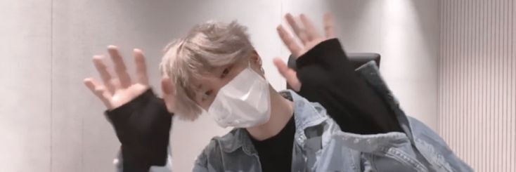 mochi⁷🐋💜 banner
