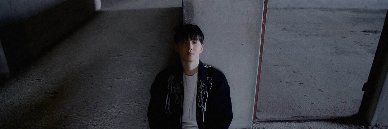 junmyeon__a_'s profile banner image