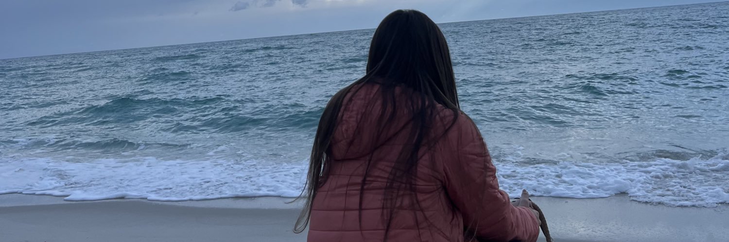 anajulia_cn's profile banner image