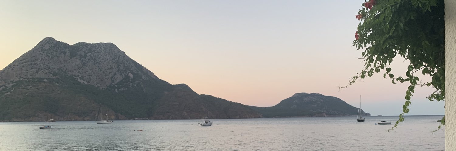 rkursad's profile banner image