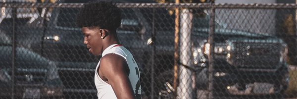 KamaniDooks Profile Banner