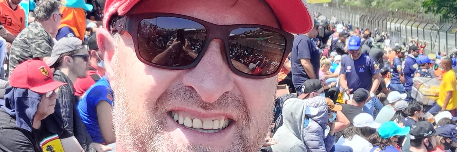 lcarnizella's profile banner image