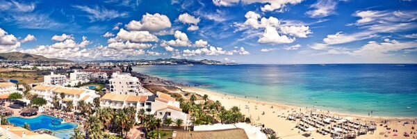 AlphaHolidayLet Profile Banner