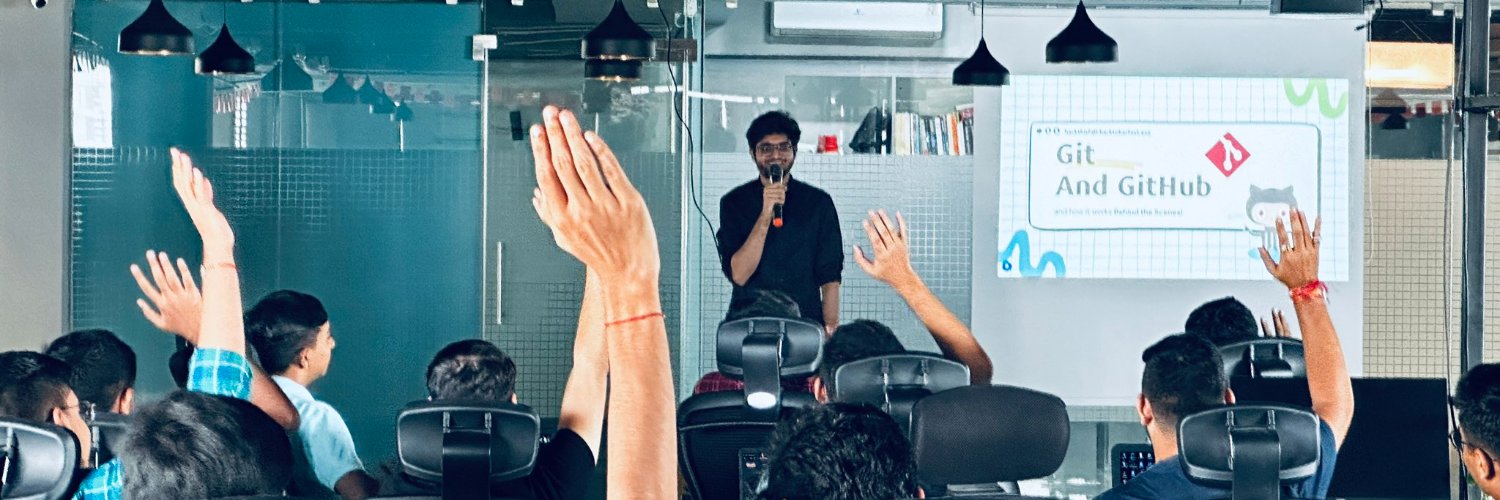 Soham Shah 🌚 banner