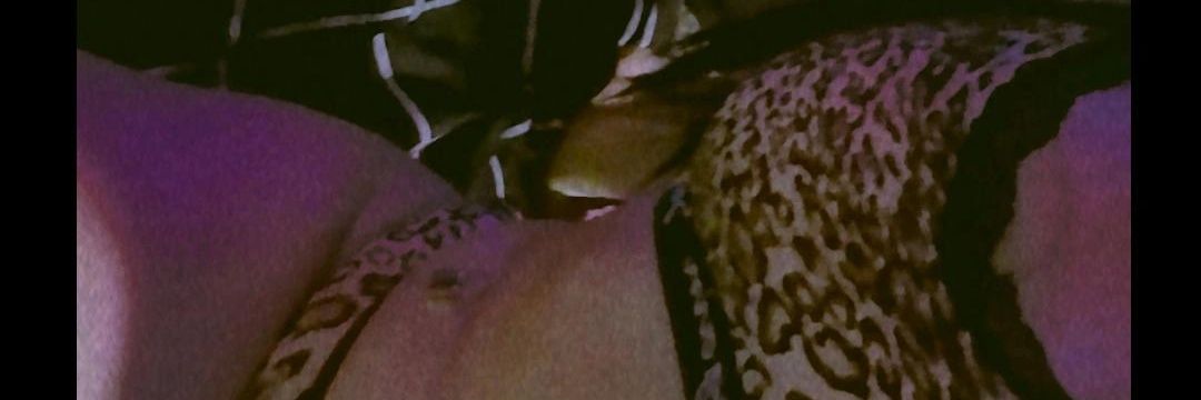𝙰𝙷 𝙼𝚄𝙰𝚈 ♔♰🍷 banner
