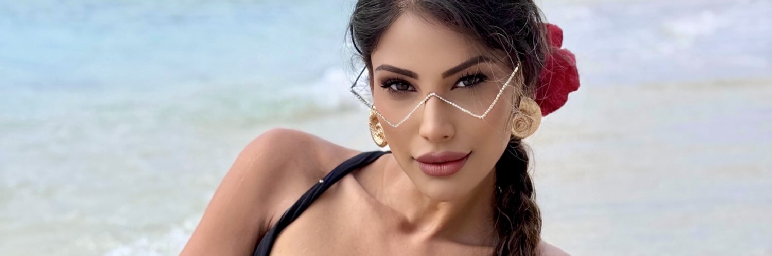 NicoleFaria9's profile banner image