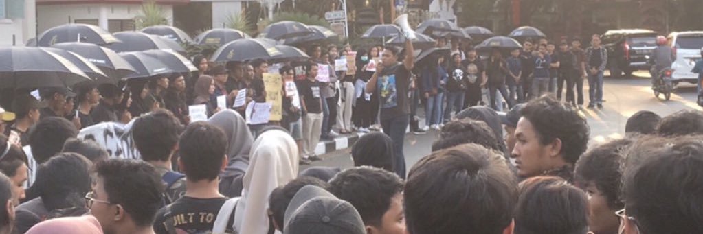 faris banner