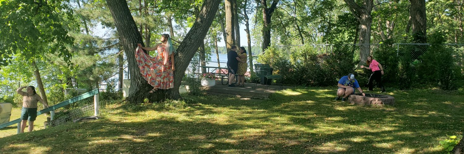 Michelle🌷🌱 (She/Her) (Taylor's Version) banner