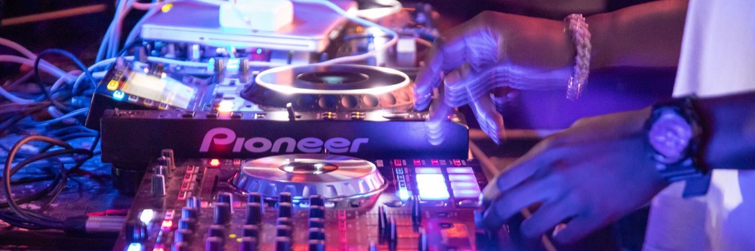 DJ TEE banner