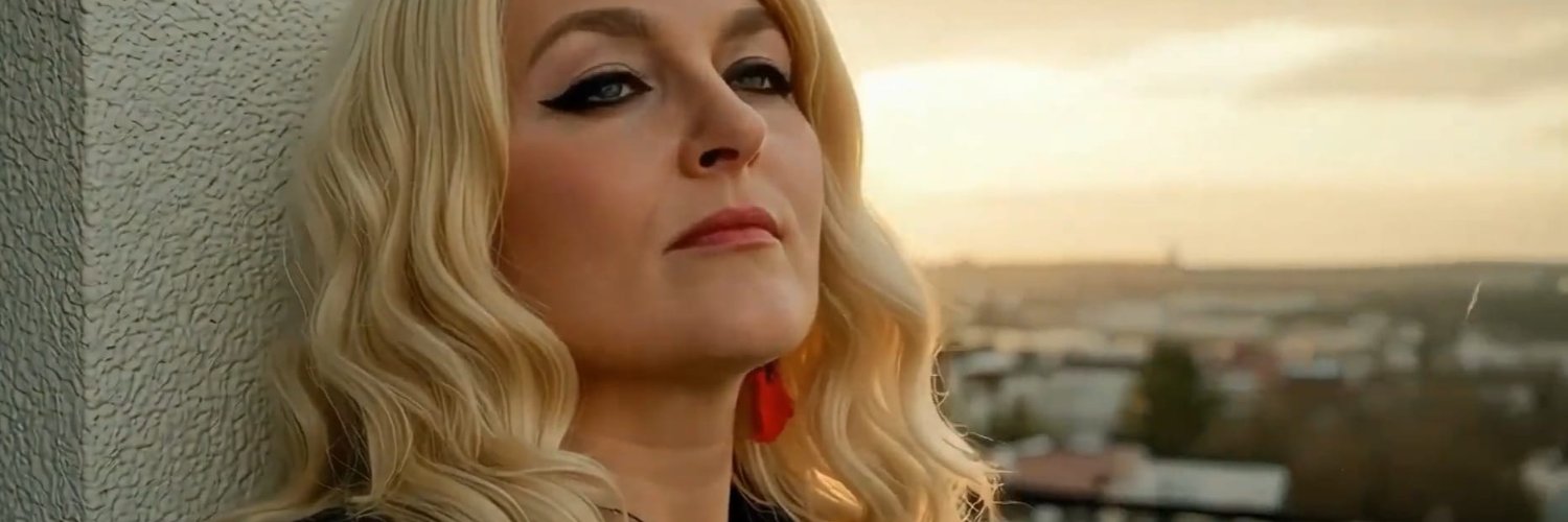 BelleDeZ's profile banner image