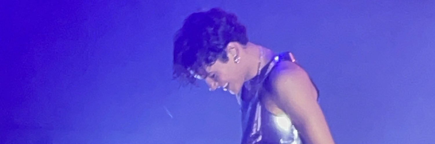 PAULA ✨🖤 banner