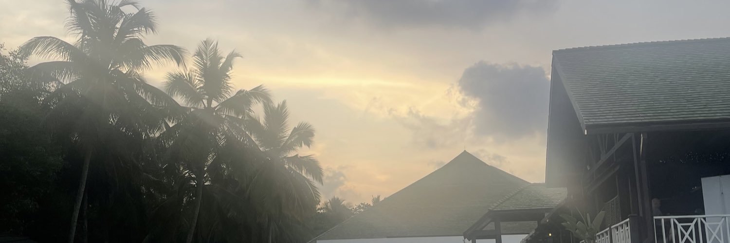 _Vivaaa's profile banner image