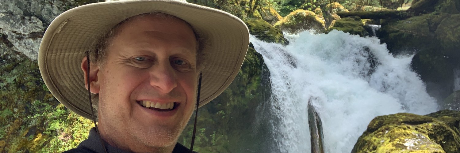 TheHikingCEO's profile banner image