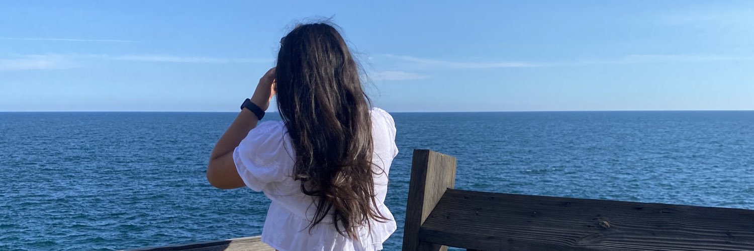 itzel_gll's profile banner image