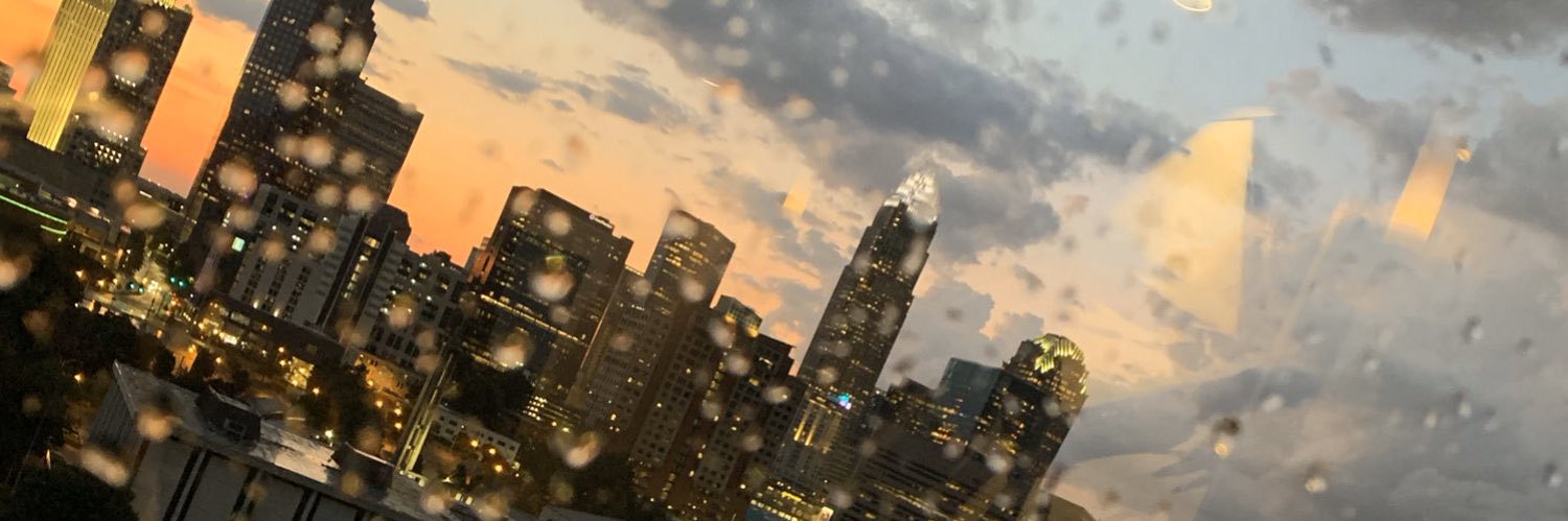 VARiPAPAA's profile banner image