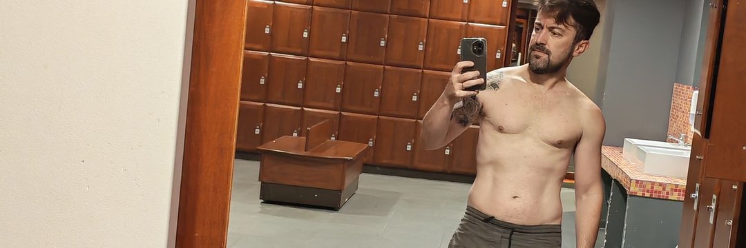 Crusing boy 75 🔞 banner