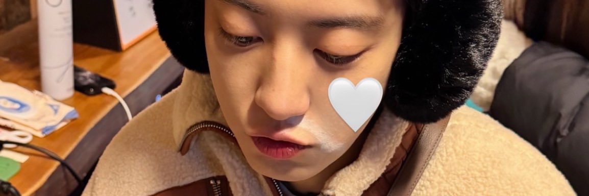🌙 리아 banner