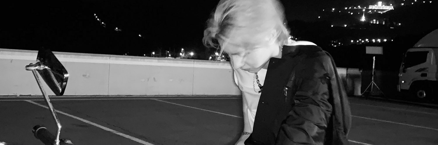 𝙁𝙖𝙡𝙡𝙞𝙣’ banner