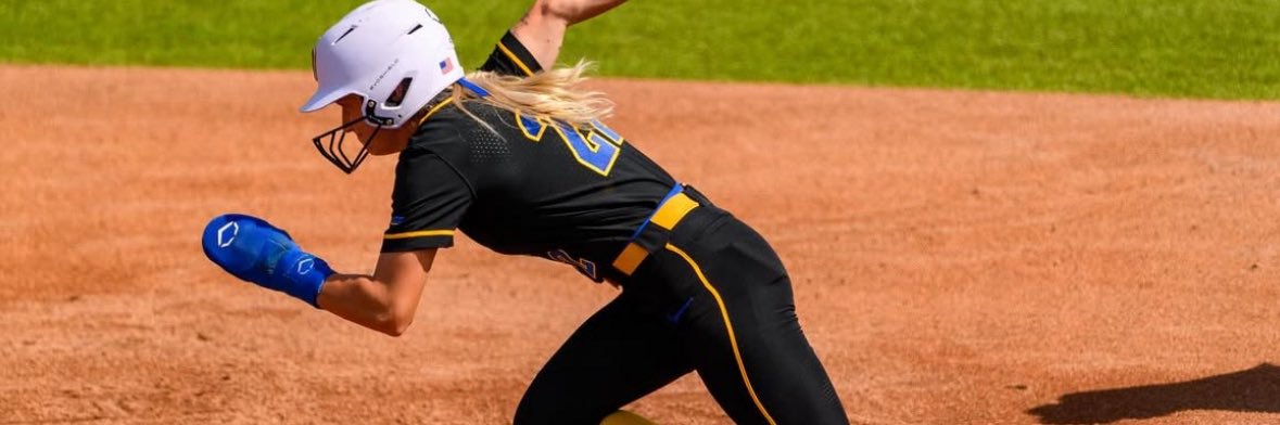 Addison Toczek banner