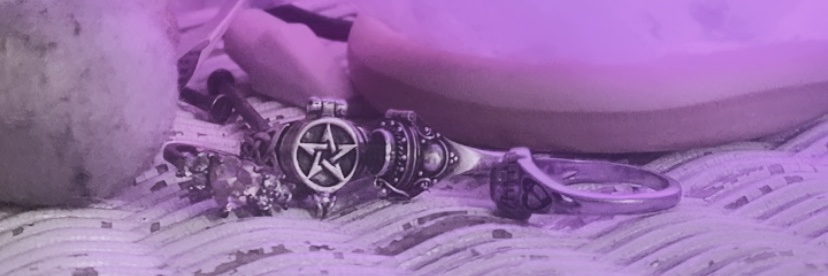 𝔩𝔦𝔩𝔦 𝔪𝔲𝔫𝔰𝔱𝔢𝔯 banner