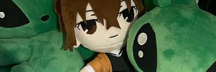 🫧 liz 🪽 majoring in yurism & yaoilogy banner