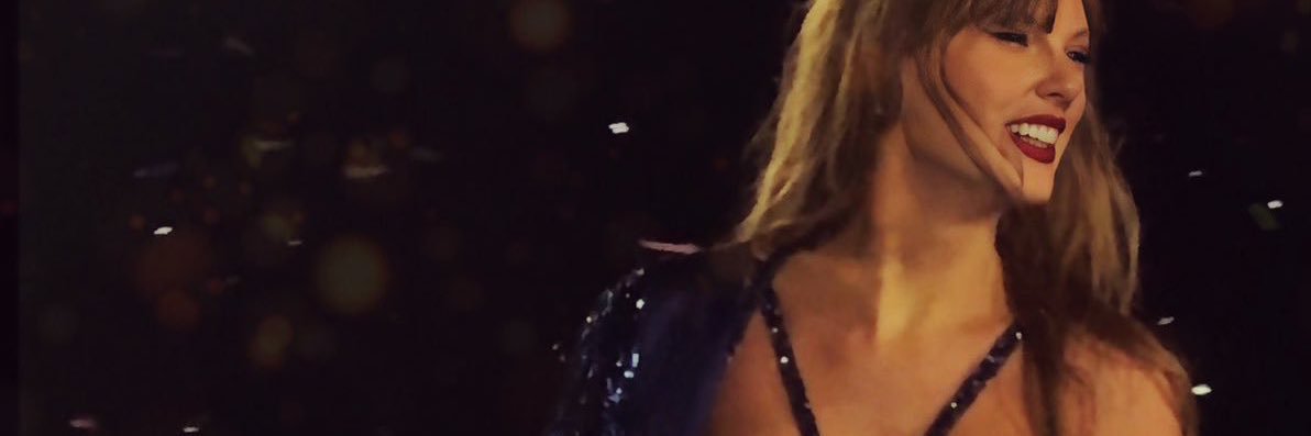 Juliaa_93's profile banner image