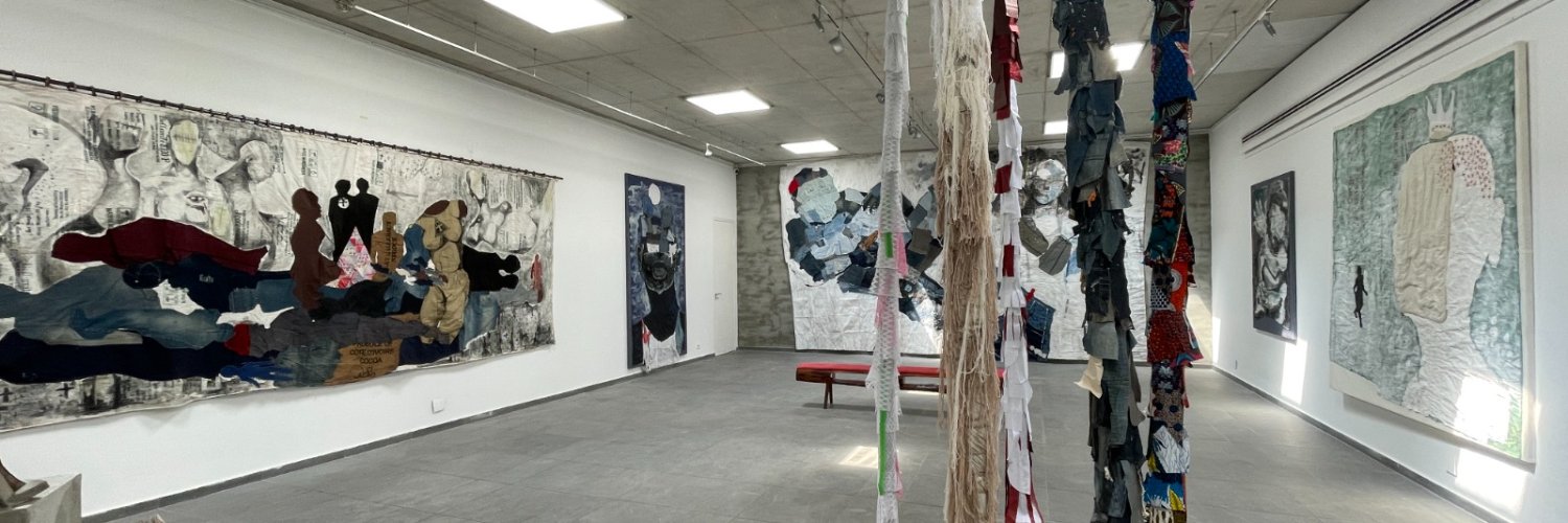 LouiSimone Guirandou Gallery banner