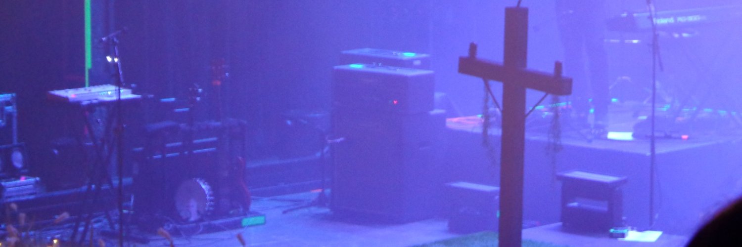 lapoeths's profile banner image