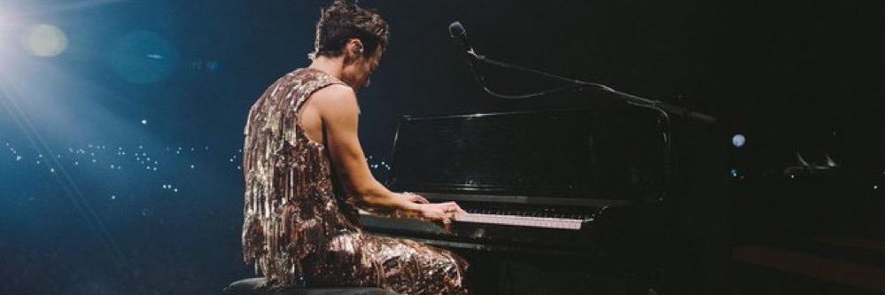 erinleanne_'s profile banner image