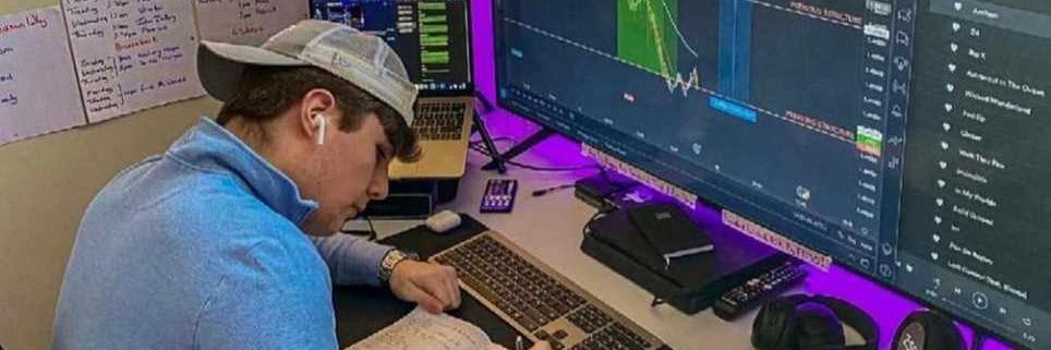 💲𝐆𝐑𝐄𝐀𝐓 𝐃𝐀𝐕𝐈𝐃💵📈 banner