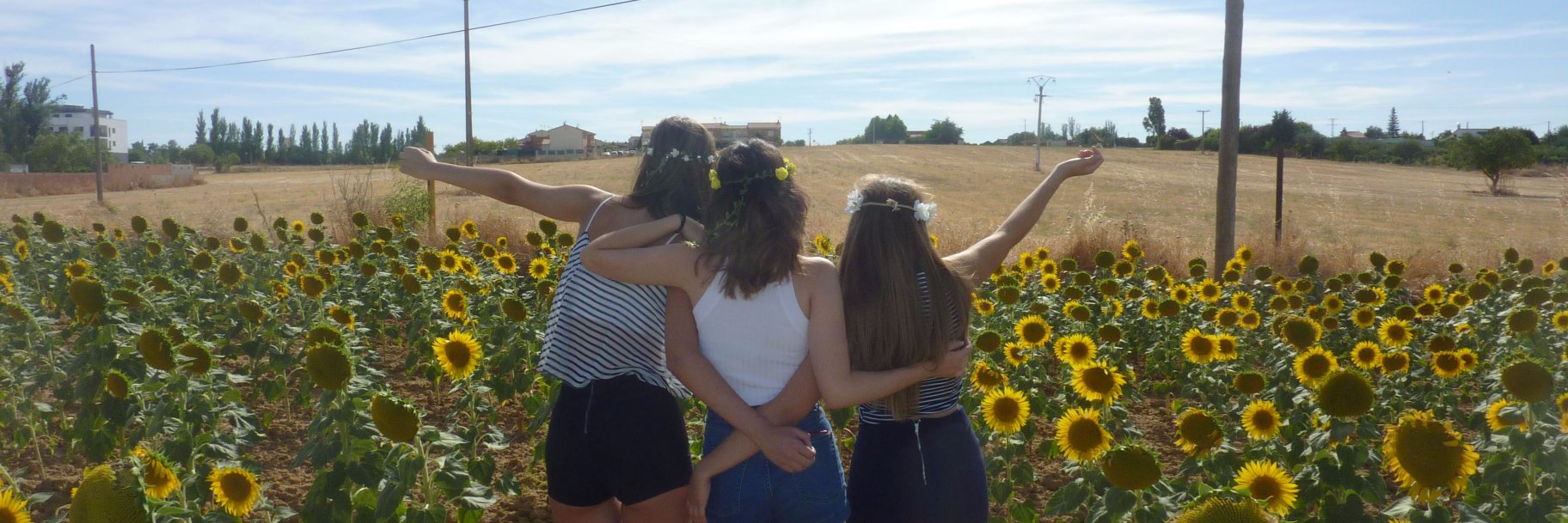 Leticia98_7's profile banner image