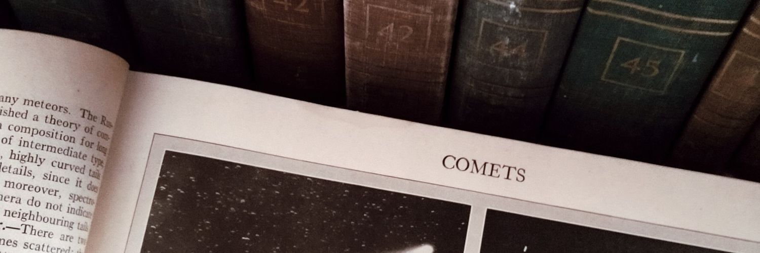 munmmoon's profile banner image