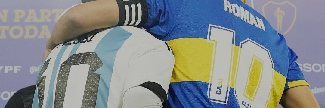 micaelajunin's profile banner image