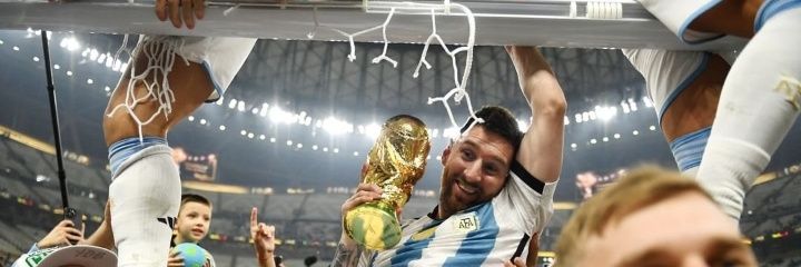 AbriLCuervaa's profile banner image