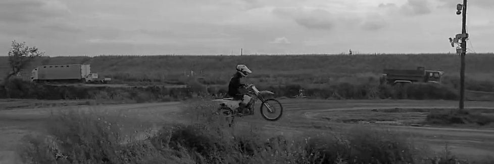 J2 (ジェニ) banner