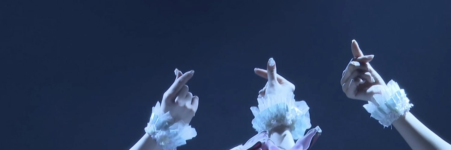 鈴木愛菜 banner