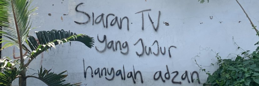 Totalitäriyant banner