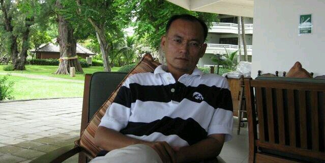 khunbancha's profile banner image