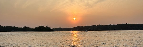 EmilyZangla Profile Banner