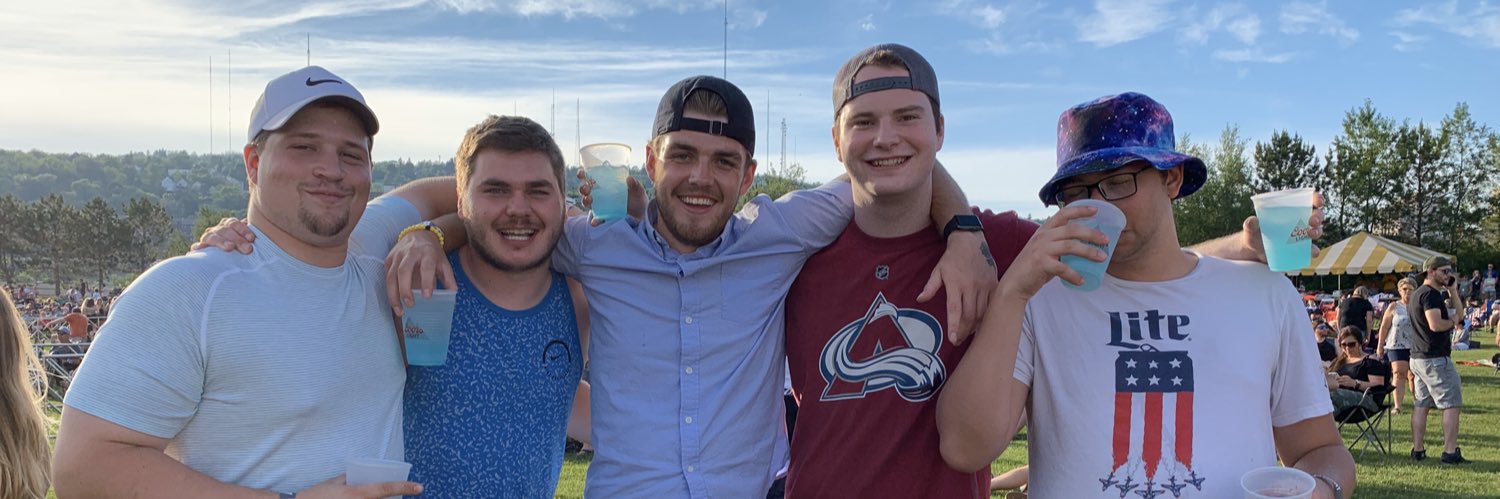 2Chinns's profile banner image