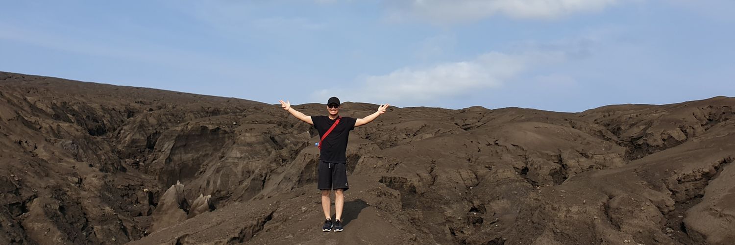 febdt's profile banner image